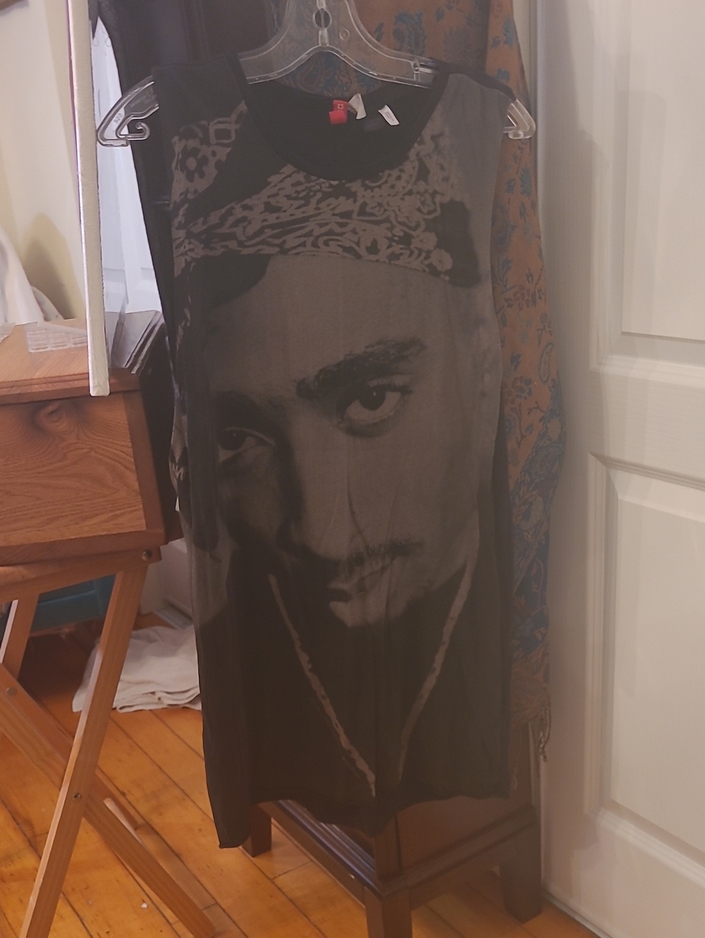 Tupac h&m divided dress